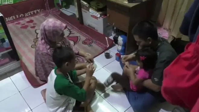 Чоловік з дружиною в Індонезії