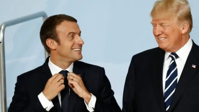 امریکا او فرانسه وروسته تر هغه د ایران او د لبنان حزب الله ډلې پروړاندې د مبارزې لاسونه سره یو کوي، چې د لبنان لومړي وزیر سعد الحریري دوه اونۍ وړاندې سعودي عربستان کې خپله استعفا اعلان کړه