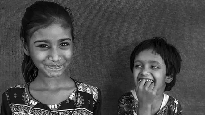 पीड़ितों का कहना है कि बच्चे अब भी विसंगतियों के साथ पैदा हो रहे हैं.