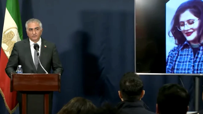 کنفرانس خبری شاهزاده رضا پهلوی