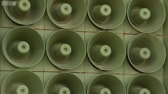 Такі колонки передавали з Південної Кореї до КНДР модну музику і пропаганду.