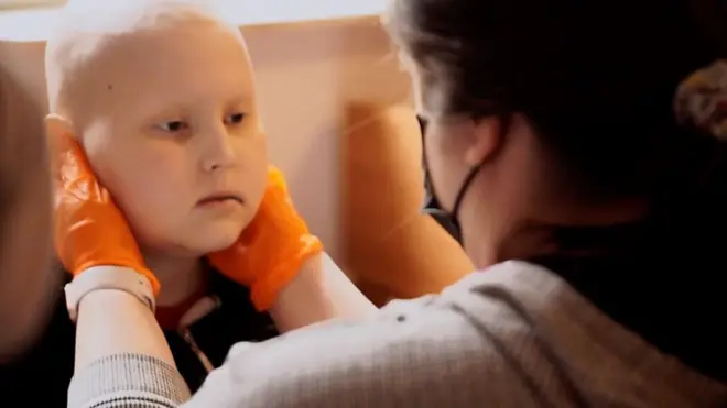 소아암 환아들의 생사가 달린 피란길