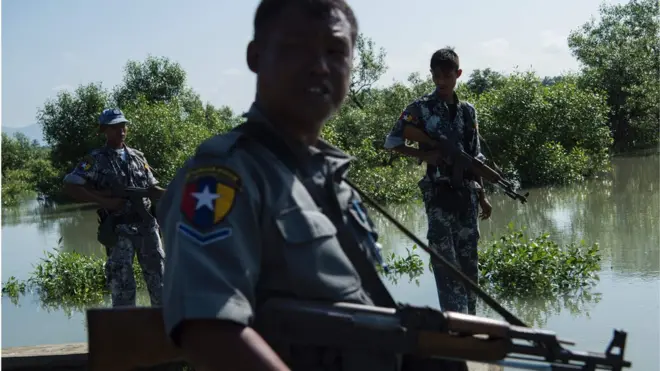 မောင်တောအနီး နယ်ခြားစောင့်ရဲများ