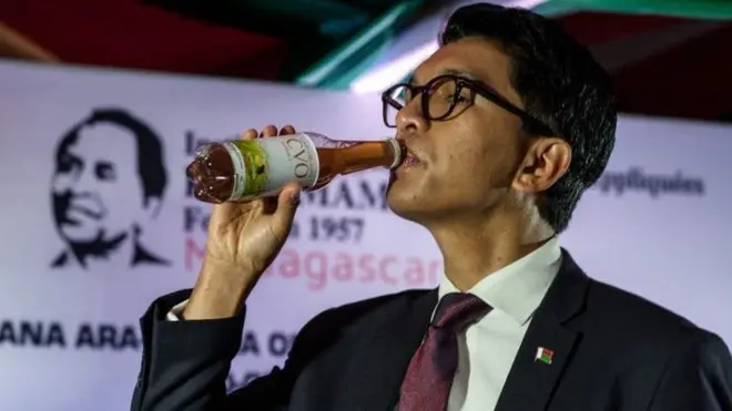 ፕሬዝደንት ራጆሊን 'መድኃኒቱን' ሲያስተዋውቁ