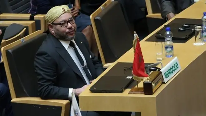 De retour dans son pays, M. Mugabe a déclaré que l'argent des marocains a eu raison des principes et des idéologies.