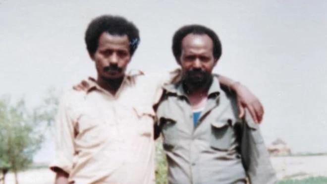 ስውእ ዓሊ ኢብሪሂም ኣዛዚ ግንባር ናቕፋ (ጸጋም) ምስ ስውእ ኣዛዚ ክ/ሰራዊት ፍስሃየ ወልደገብሪኤል (የማን)