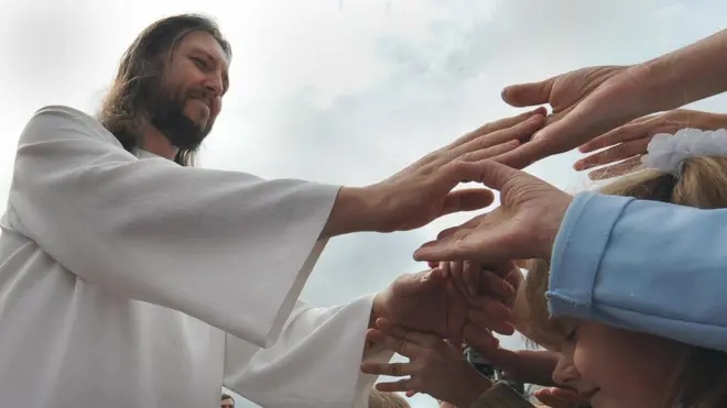 Sergei Torop meets with his followers (file image)