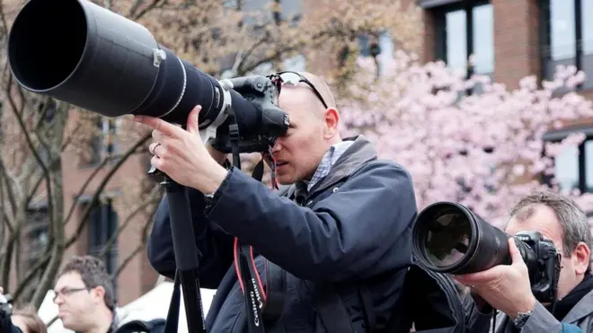 क्या पपराज़ी के सुनहरे दिन लद गए हैं