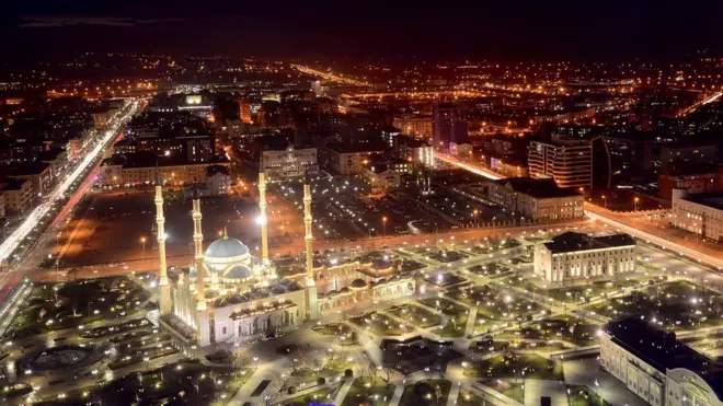 Ураган разрушил часть зданий в столице Чечни