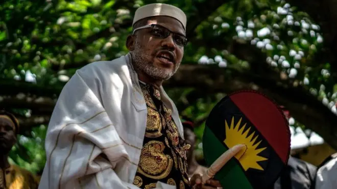 Nnamdi Kanu don vanish after Nigeria military arm raid im family house for Abia in September 2017