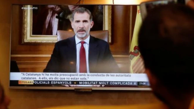 สมเด็จพระราชาธิบดีเฟลีเปที่ 6 แห่งสเปน มีพระราชดำรัสทางโทรทัศน์ชี้ว่า การลงประชามติของชาวคาตาลันไม่ชอบด้วยกฎหมาย