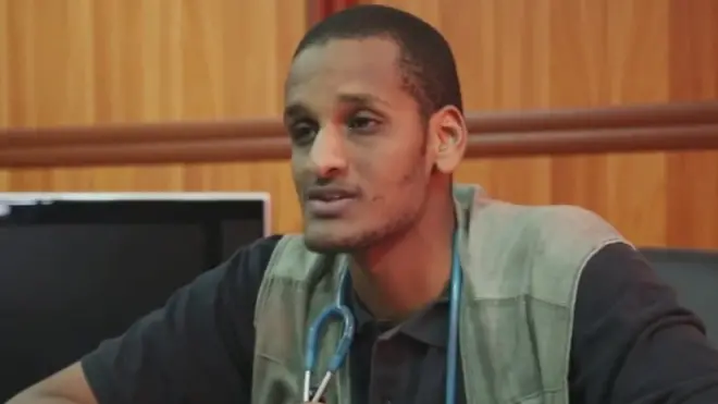 Ахмед Сами Кхидер появлялся в пропагандистских роликах ИГ.