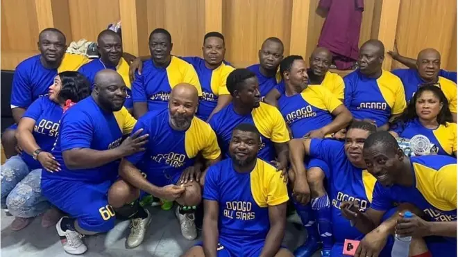 Awọn oṣere tiata to gbabọọlu nibi ọjọ ibi Ogogo