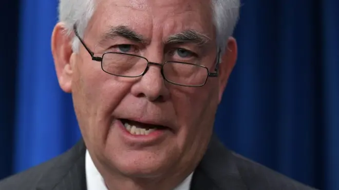 在东北亚地区，美国面临朝鲜核武器、韩国政治乱局等诸多挑战。