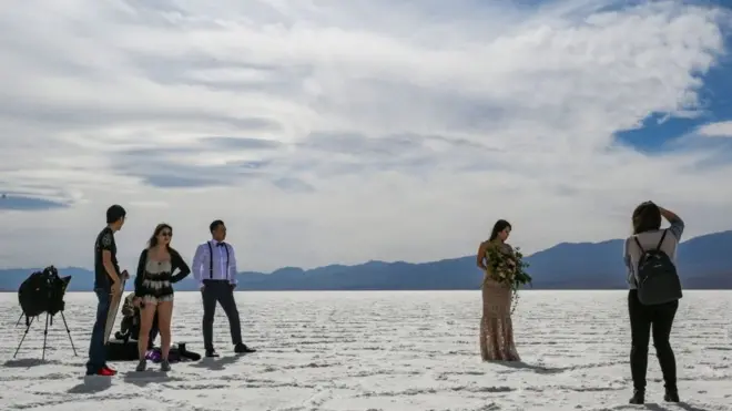 La cuenca de Badwater es el punto más bajo de América del Norte y uno de los más secos y calientes del mundo.