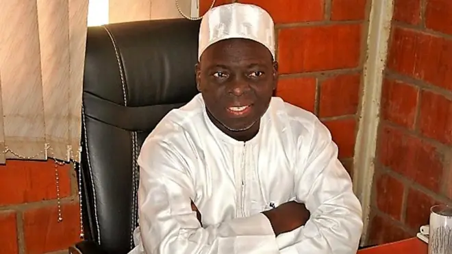 Imam Fuad tako Oluwo lori wiwe lawani