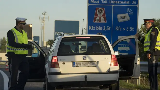 Многие страны Европы ввели пограничный контроль из-за притока мигрантов