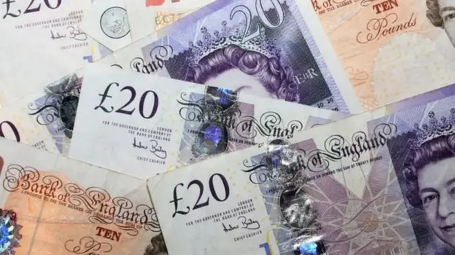 تستهدف الغرامات الجديدة التي تفرضها بريطانيا على كل من يدعم ممارسات التهرب الضريبي إصلاح النظام الضريبي البريطاني