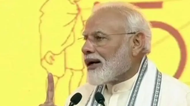 અમદાવાદના રિવરફ્રન્ટ પર યોજાયેલા કાર્યક્રમમાં નરેન્દ્ર મોદી