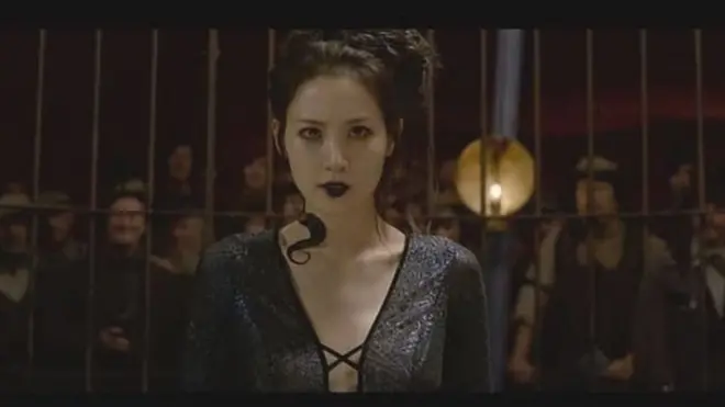 Aktris Korea, Claudia Kim, berperan sebagai Nagini, ularnya Voldemort pada film Fantastic Beasts yang berdasarkan tulisan JK Rowling.