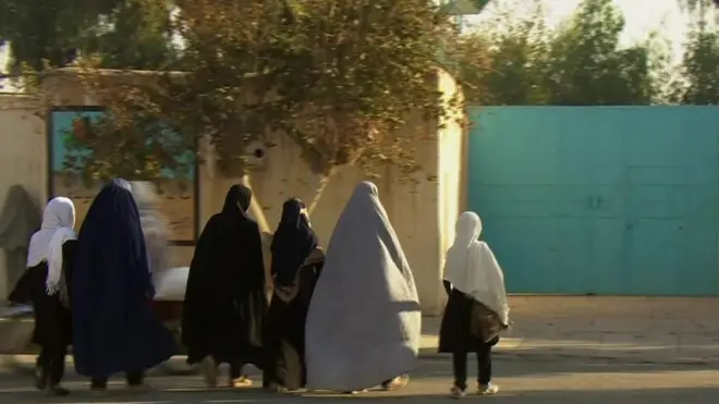 ښځينه ښوونځي