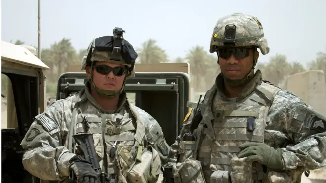 جنديان أمريكيان يخدمان في العراق