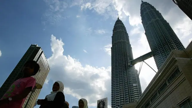 Warga Indonesia yang diduga terlibat ISIS, berstatus penduduk tetap di Malaysia.