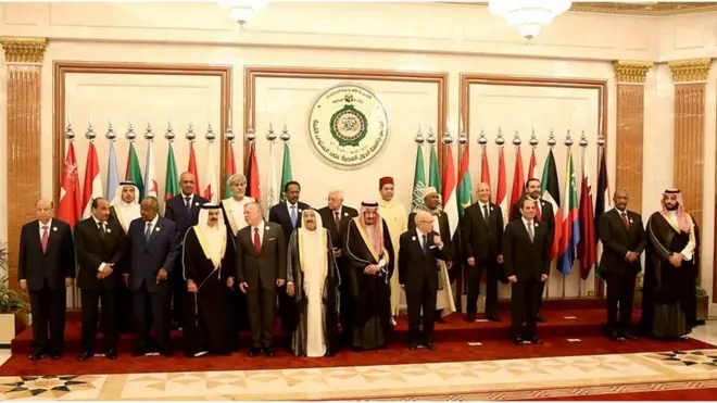 Suudi Arabistan'daki zirveye Katar'ın da katılması iki ülke arasındaki ilişkilerin yumuşama ihtimalini yeniden gündeme getirdi