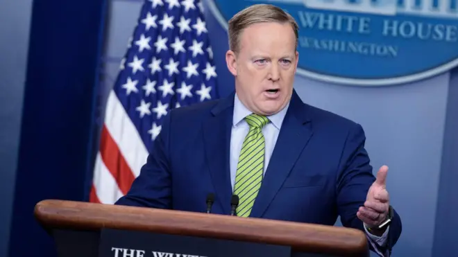 El portavos de la Casa Blanca, Sean Spicer, negó que las sanciones a Rusia estén siendo suavizadas.