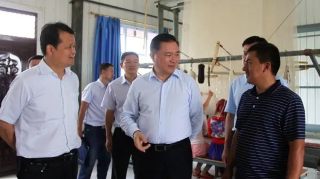 新疆和田地區區委書記張金標（前排左二）