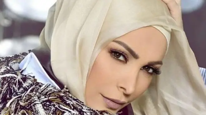 2002 में जारी किया थी पहला एलबम 'ज़मान'.