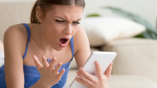 Cuando nos ofendemos "el cerebro tiene que computar y decidir el significado de las palabras que nos llegan y ponerlas en contexto".