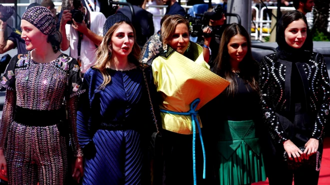 فرشته حسینی - چپ