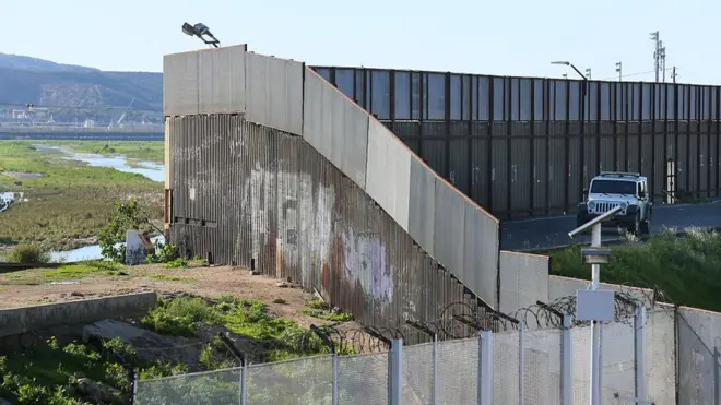 Cuando se construya el muro ordenado por Trump, los inmigrantes buscarán otras rutas, que podrían resultar más peligrosas.