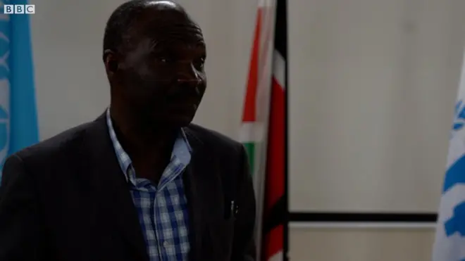 Xoghayaha joogsada ee laanta socdaalka Kenya Gordon Kilahangwa.