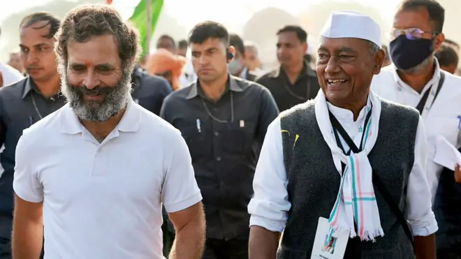 राहुल गांधी के साथ दिग्विजय सिंह