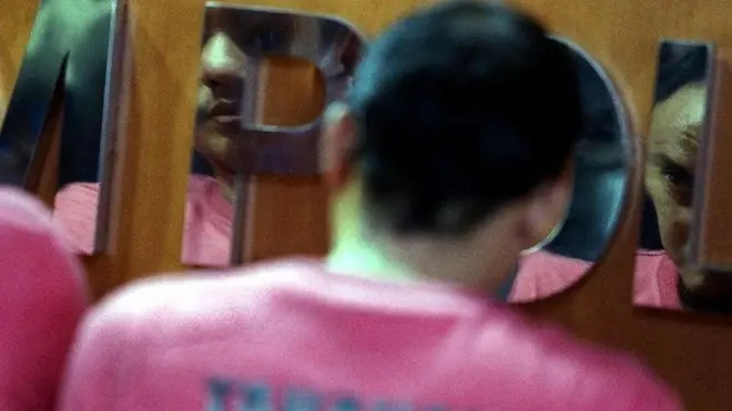 Dalam wawancara dengan sebuah stasiun televisi nasional, sebagian tersangka mengaku mereka bergerak sendiri tanpa ada kaitan dengan perorangan atau kelompok tertentu.