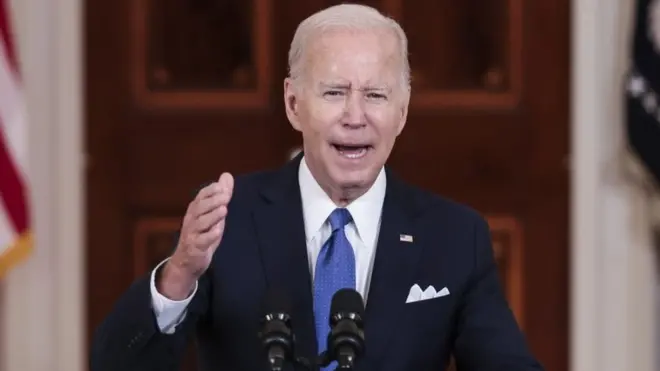 El presidente Joe Biden dijo que el fallo de la Corte Suprema es un "trágico error".
