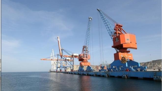 中國擁有40年經營權的瓜達爾深水港是靠近波斯灣和霍爾木茲海峽世界石油運輸線路的要衝