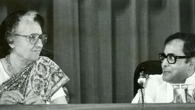 وہ اندرا گاندھی کو اپنا استاد اور رہنما مانتے تھے