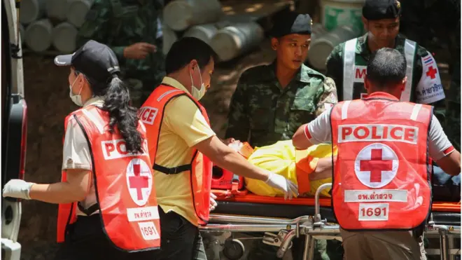 เจ้าหน้าที่ได้ซักซ้อมแผนเคลื่อนทีมหมูป่าฯ เป็นครั้งที่ 2 ในกรณีออกจากถ้ำได้ เพื่อนำตัวส่งโรงพยาบาลต่อไป