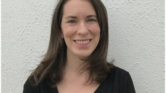 Andrea Taylor dirige un proyecto de investigación sobre la distribución de vacunas a nivel global.