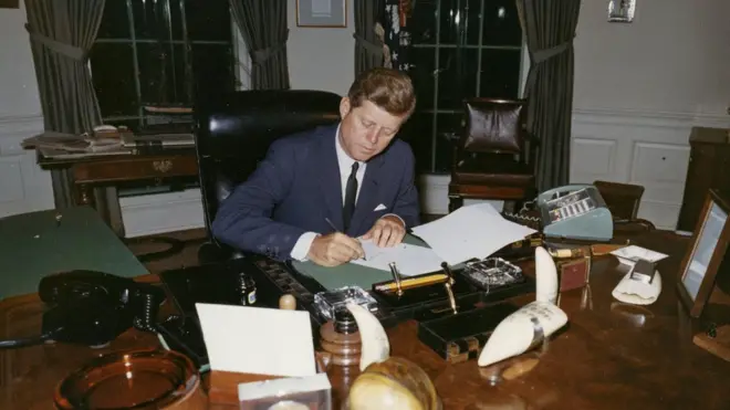 Убийство Джона Кеннеди вызвало шок во всем мире