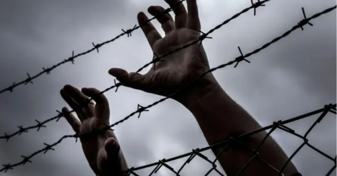 Aworan ọwọ ẹlẹwọn to fẹ sakuro