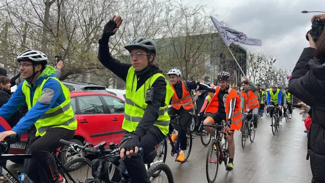 Студенти кренули за Стасбур: Узбуђење, страх и велика очекивања