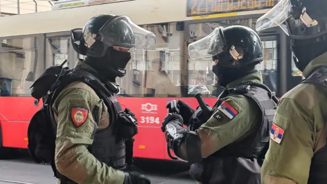 Policija u ulici Kraljice Marije