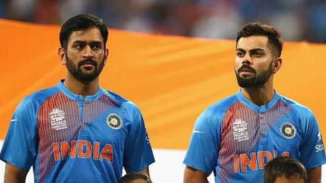 کوہلی اور دھونی کے مداحوں کے درمیان نئی تکرار