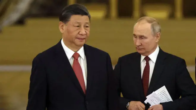 पुतिन के साथ शी जिनपिंग 