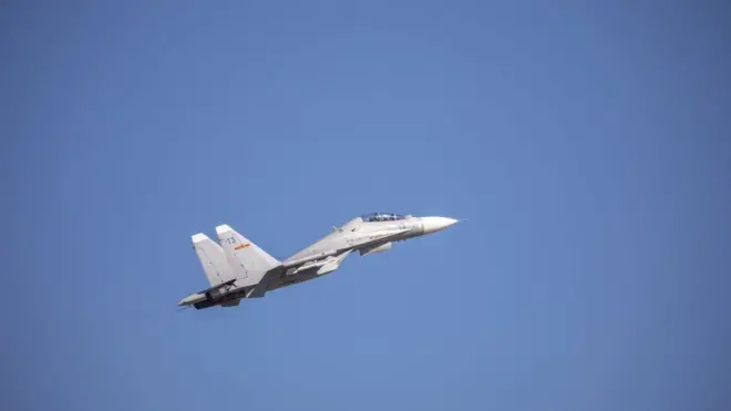 China send warplane to Taiwan