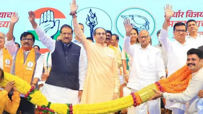 मविआच्या मेळाव्यात उपस्थित नेते. 